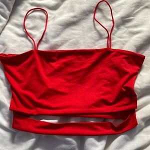 Red slit cropped tank top